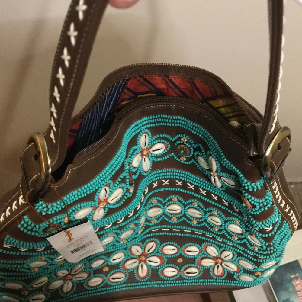 NWT Isabel Fiore Sea Shell beaded bag